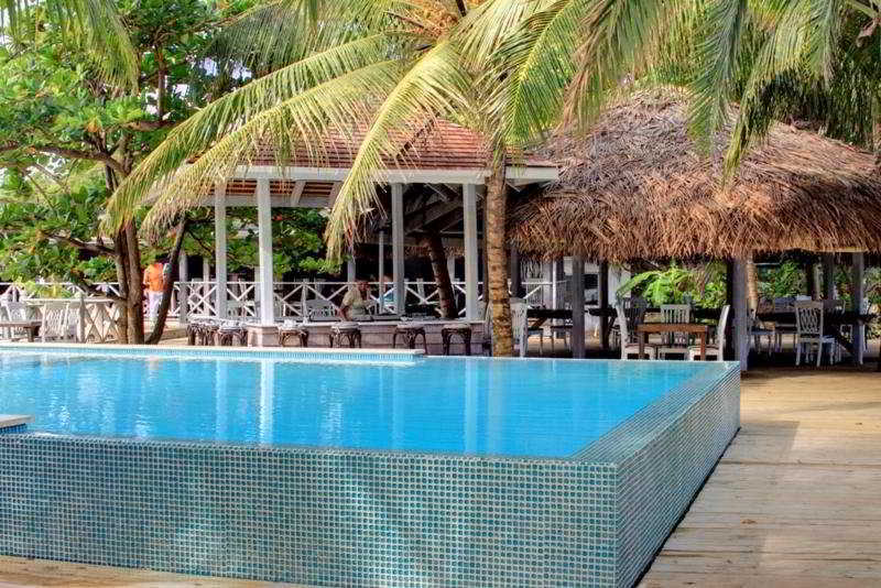 Coconut Beach Club Resort St. John's Екстериор снимка